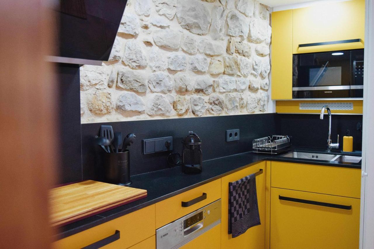 Keldomenech Bed&Art Luxury Apartment For Art Lover Besalú Kültér fotó